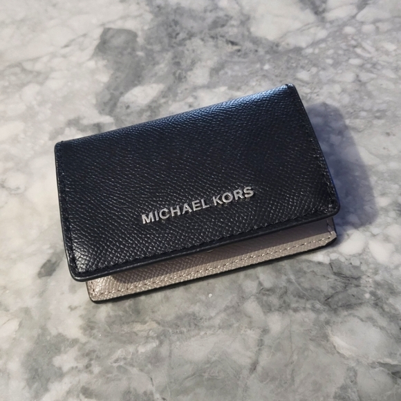 Michael Kors Small Two-Tone Crossgrain Jet Set Leather Wallet - Picture 1 of 8